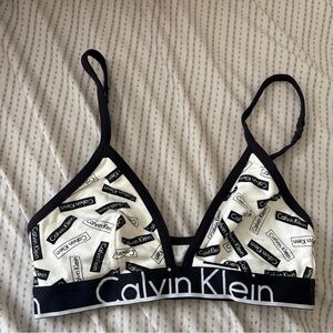 Calvin Klein womens Black & White sports bra